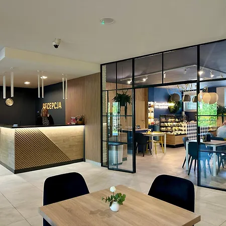 Gosciniec Promus Hotel *