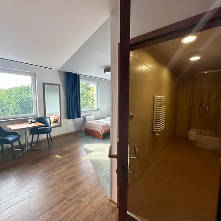 Gosciniec Promus * זברזה