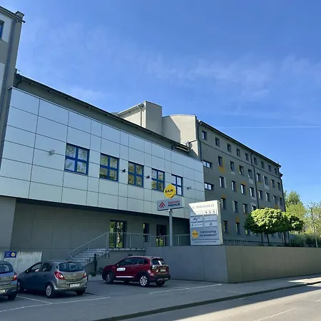 Gosciniec Promus Hotel *